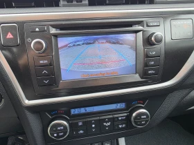 Toyota Auris 2.0 D4D KeyLess Go Navi Камера Кожа, снимка 13