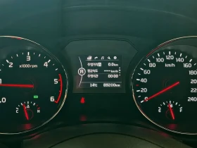 Kia Carnival 2.2D 9-Seater Luxury, снимка 10