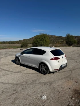 Seat Leon 2.0 TDI - 5200 € / 10170.32 лв. - 48212058 5