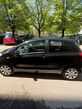 Toyota Yaris - 2000 € / 3911.66 лв. - 64649907 2