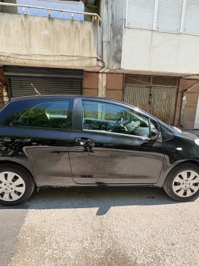Toyota Yaris - 2000 € / 3911.66 лв. - 64649907 3