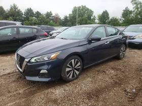 ������ Nissan Altima