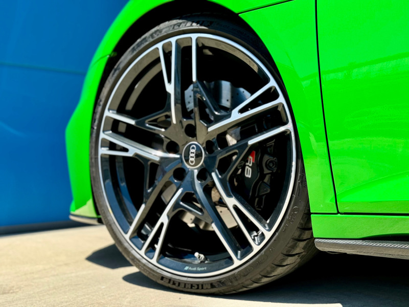 Audi R8 V10 * SPYDER* * Carbon* * Bang & Olufsen* , снимка 5 - Автомобили и джипове - 46376022