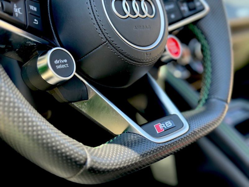 Audi R8 V10 * SPYDER* * Carbon* * Bang & Olufsen* , снимка 11 - Автомобили и джипове - 46376022