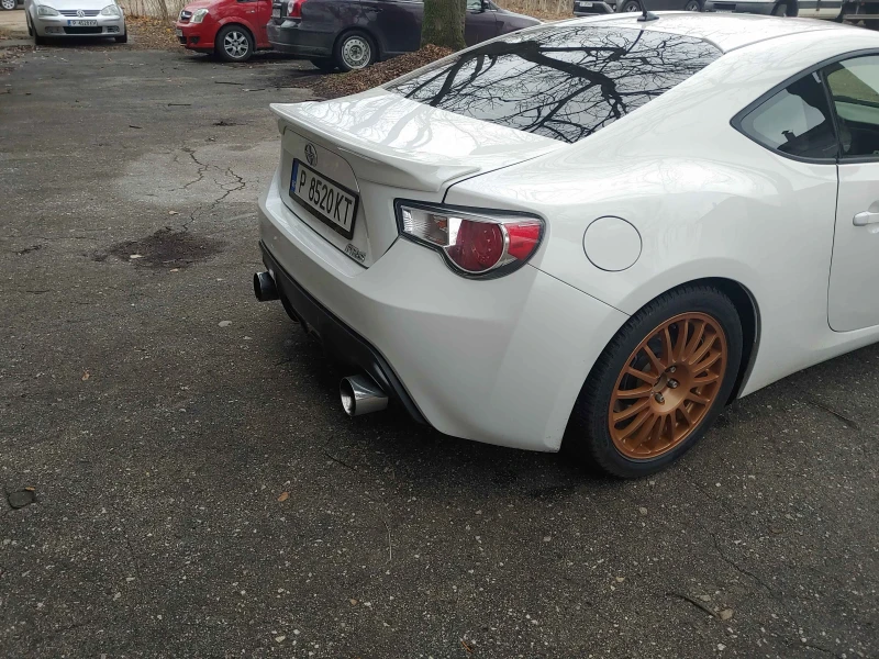 Toyota GT86 2.0l, снимка 5 - Автомобили и джипове - 48197396