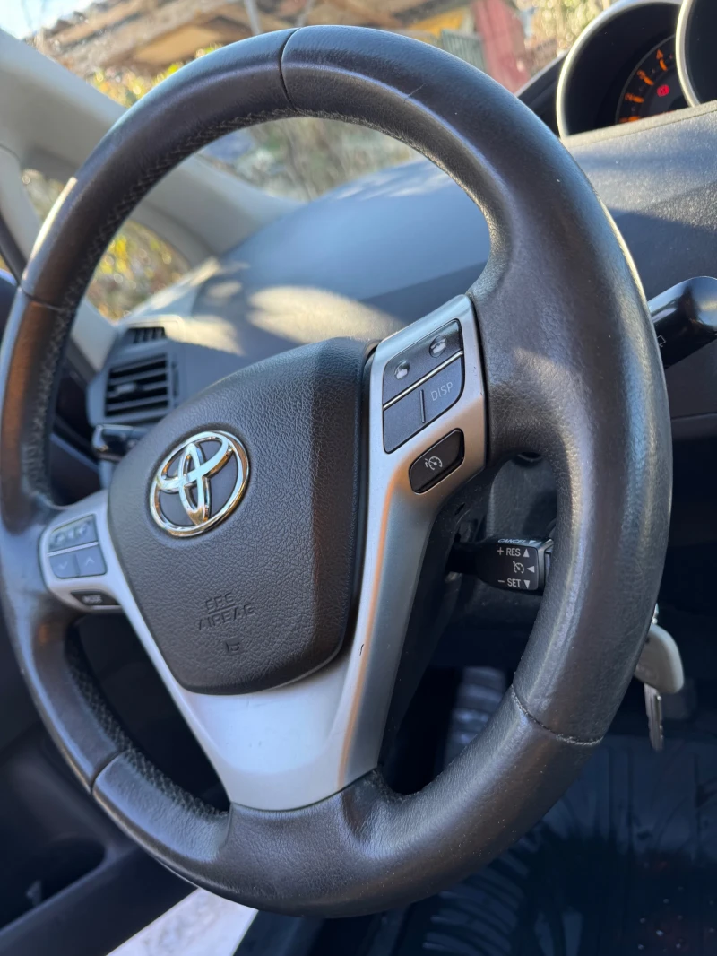 Toyota Verso, снимка 7 - Автомобили и джипове - 48622084