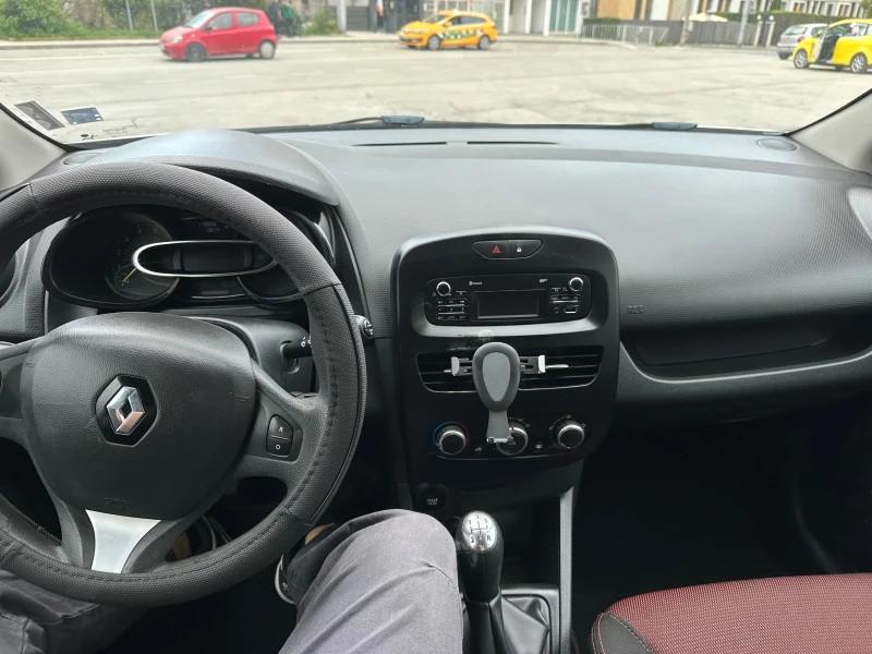 Renault Clio 1.5DCI, снимка 15 - Автомобили и джипове - 50045266