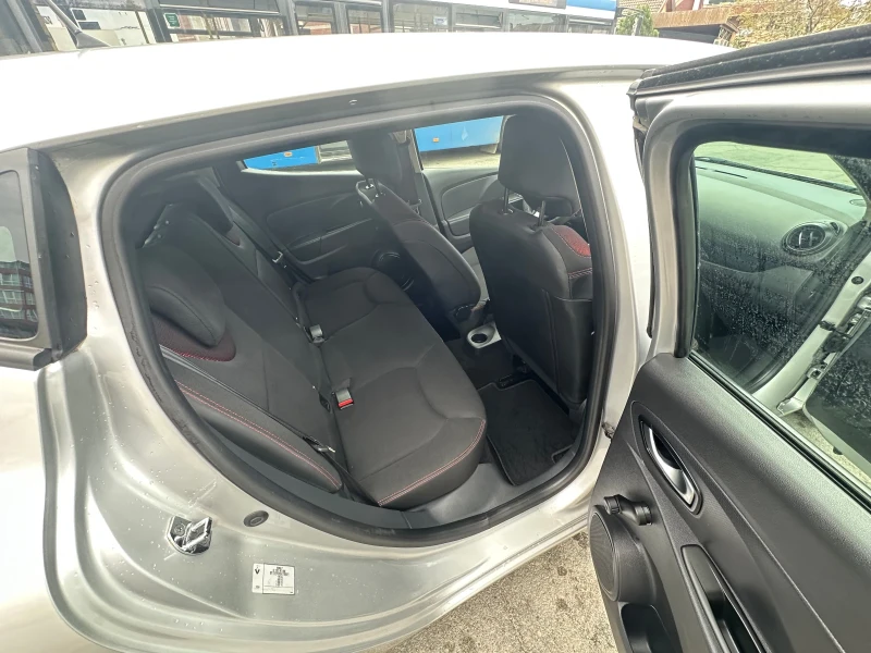 Renault Clio 1.5DCI, снимка 10 - Автомобили и джипове - 50045266