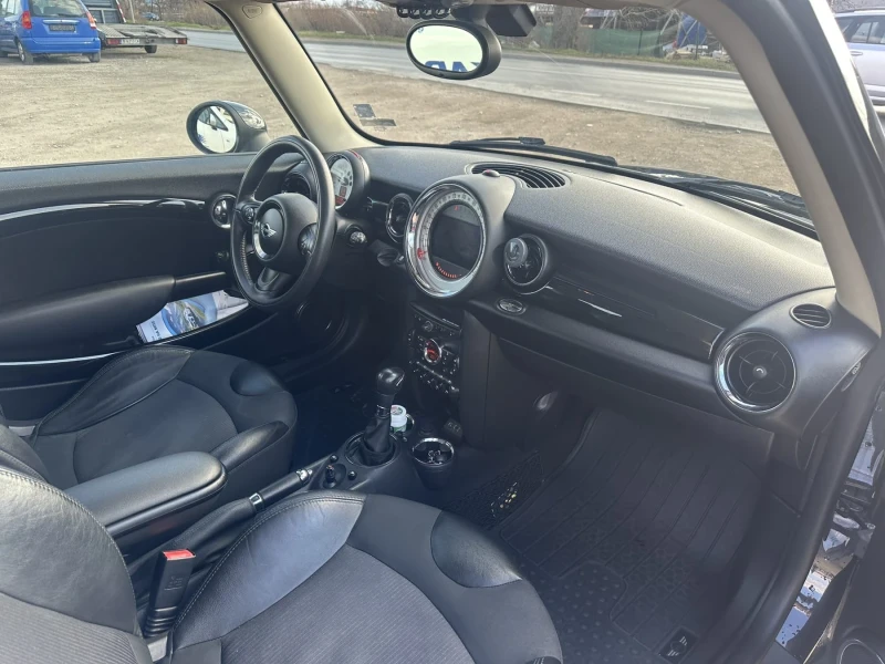 Mini Clubman 1, .6D, Automat, panorama , снимка 10 - Автомобили и джипове - 52230228