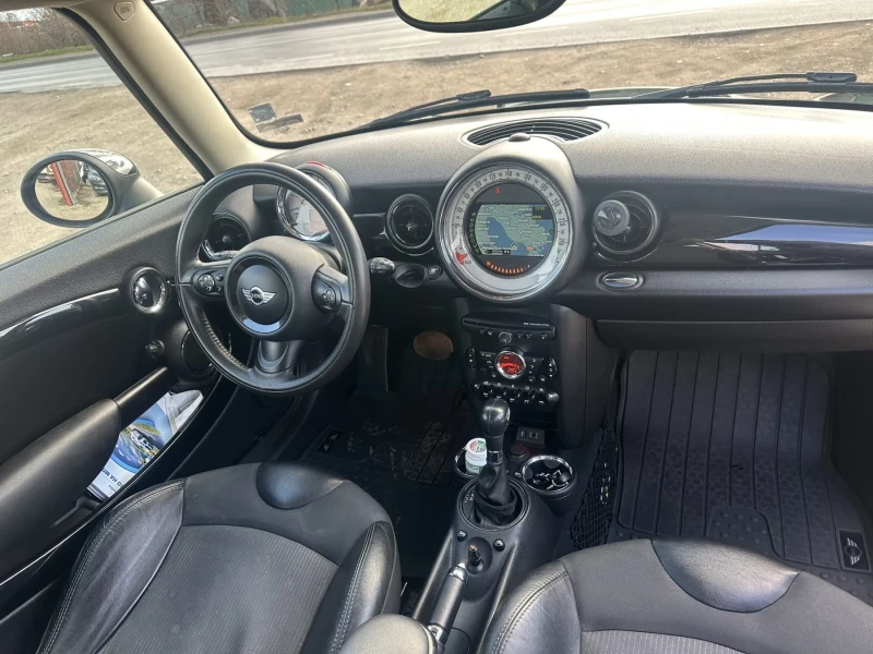 Mini Clubman 1, .6D, Automat, panorama , снимка 8 - Автомобили и джипове - 52230228