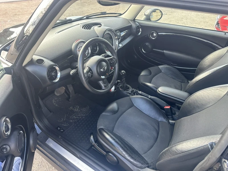 Mini Clubman 1, .6D, Automat, panorama , снимка 7 - Автомобили и джипове - 52230228