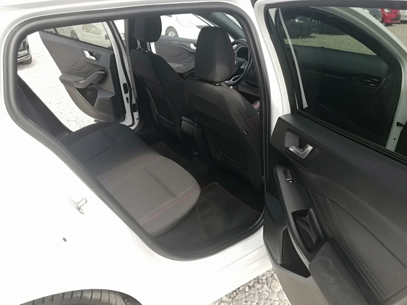 Ford Focus 2.0 AVT KLI NAVI ST LINE, снимка 13 - Автомобили и джипове - 51216407