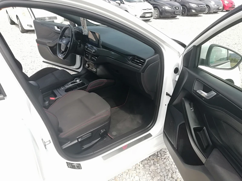 Ford Focus 2.0 AVT KLI NAVI ST LINE, снимка 14 - Автомобили и джипове - 51216407