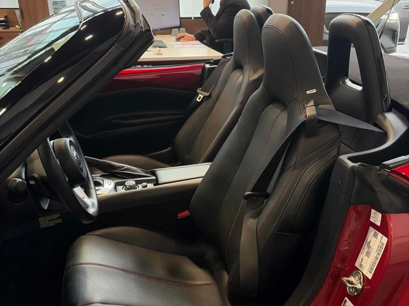 Mazda Mx-5 * GT * CARFAX * БЕЗ ПЪРВОНАЧАЛНА ВНОСКА, снимка 10 - Автомобили и джипове - 53075429