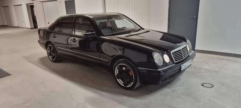 Mercedes-Benz E 280 Седан, снимка 15 - Автомобили и джипове - 53151861