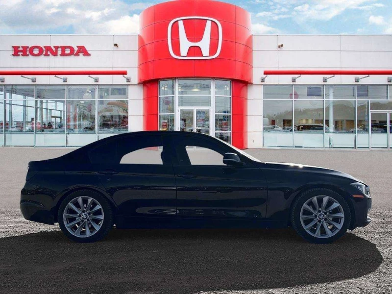 BMW 320 * xDrive * CARFAX * ЦЕНА ДО БГ, снимка 6 - Автомобили и джипове - 53246111