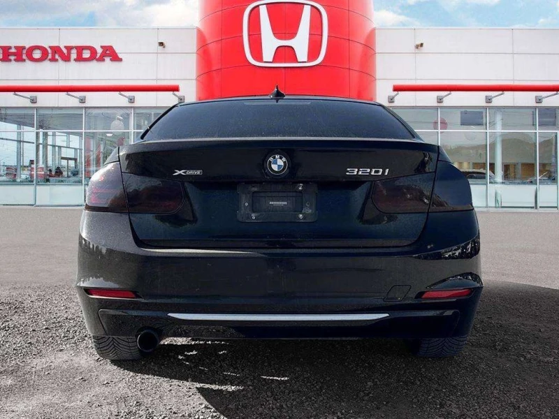 BMW 320 * xDrive * CARFAX * ЦЕНА ДО БГ, снимка 4 - Автомобили и джипове - 53246111