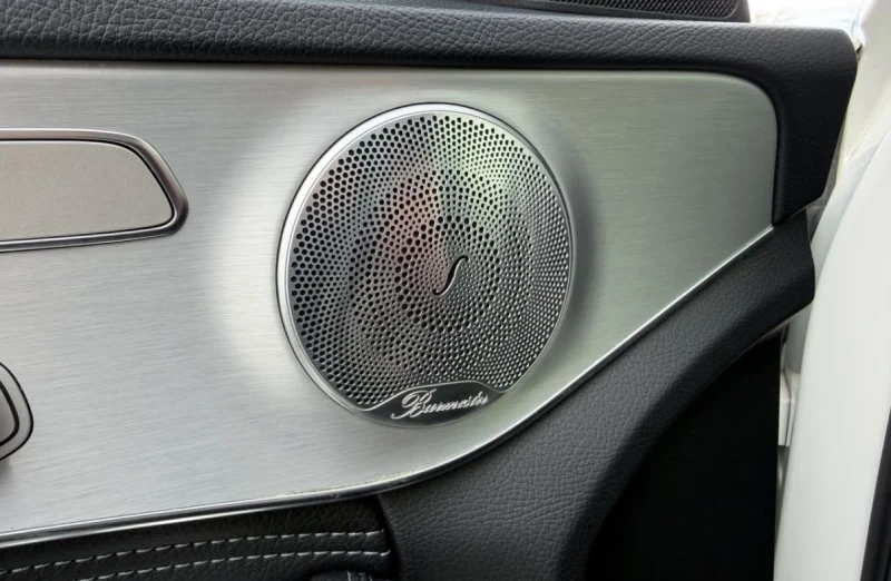 Mercedes-Benz C 400 4Matic * Черен интериор * Carfax * Лизинг, снимка 15 - Автомобили и джипове - 53474839