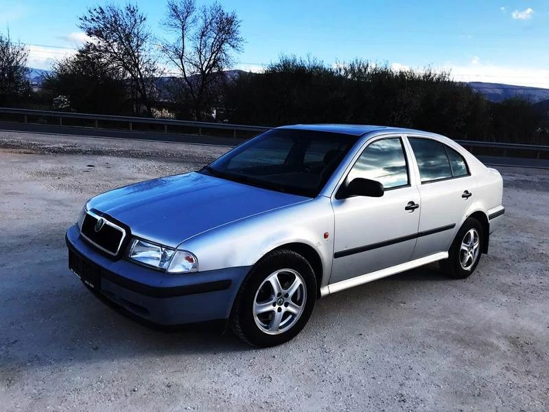 Skoda Octavia 1.9, снимка 1 - Автомобили и джипове - 36968274