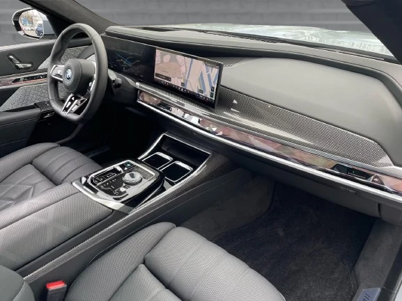 BMW i7 M60 xDrive = Shadow Line = Гаранция, снимка 10 - Автомобили и джипове - 54371925