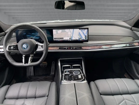 BMW i7 M60 xDrive = Shadow Line = Гаранция, снимка 8 - Автомобили и джипове - 54371925