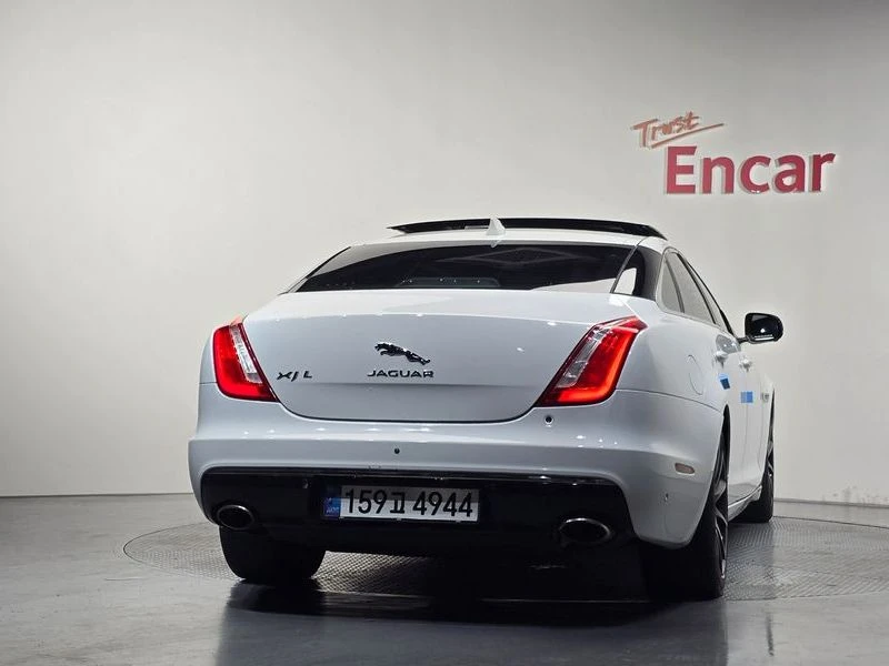 Jaguar Xj 3.0 Automatic, снимка 4 - Автомобили и джипове - 55926450