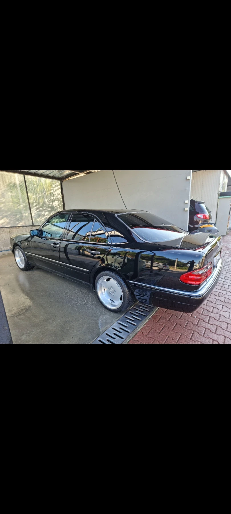 Mercedes-Benz E 280 Седан, снимка 1