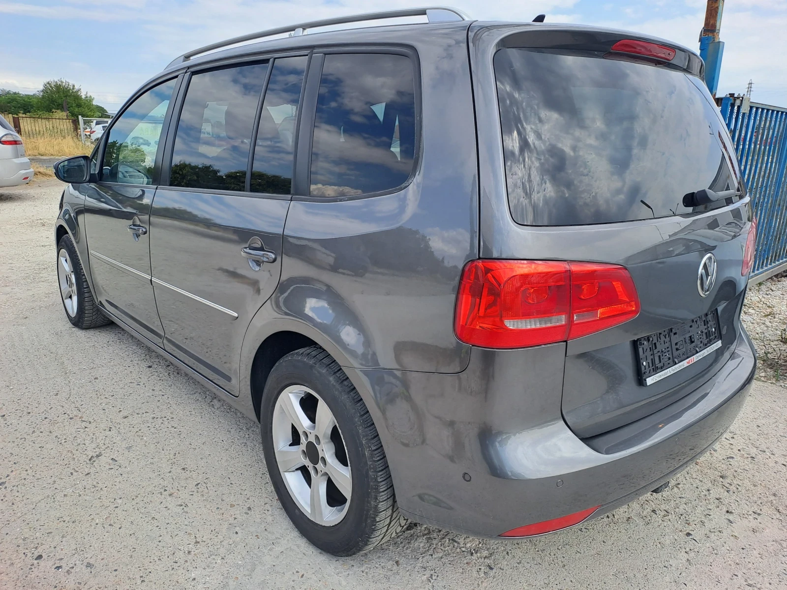 VW Touran 2, 0TDI, 170кс, DSG - изображение 4