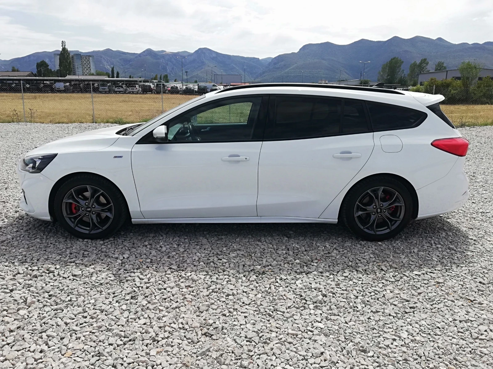 Ford Focus 2.0 AVT KLI NAVI ST LINE - изображение 3
