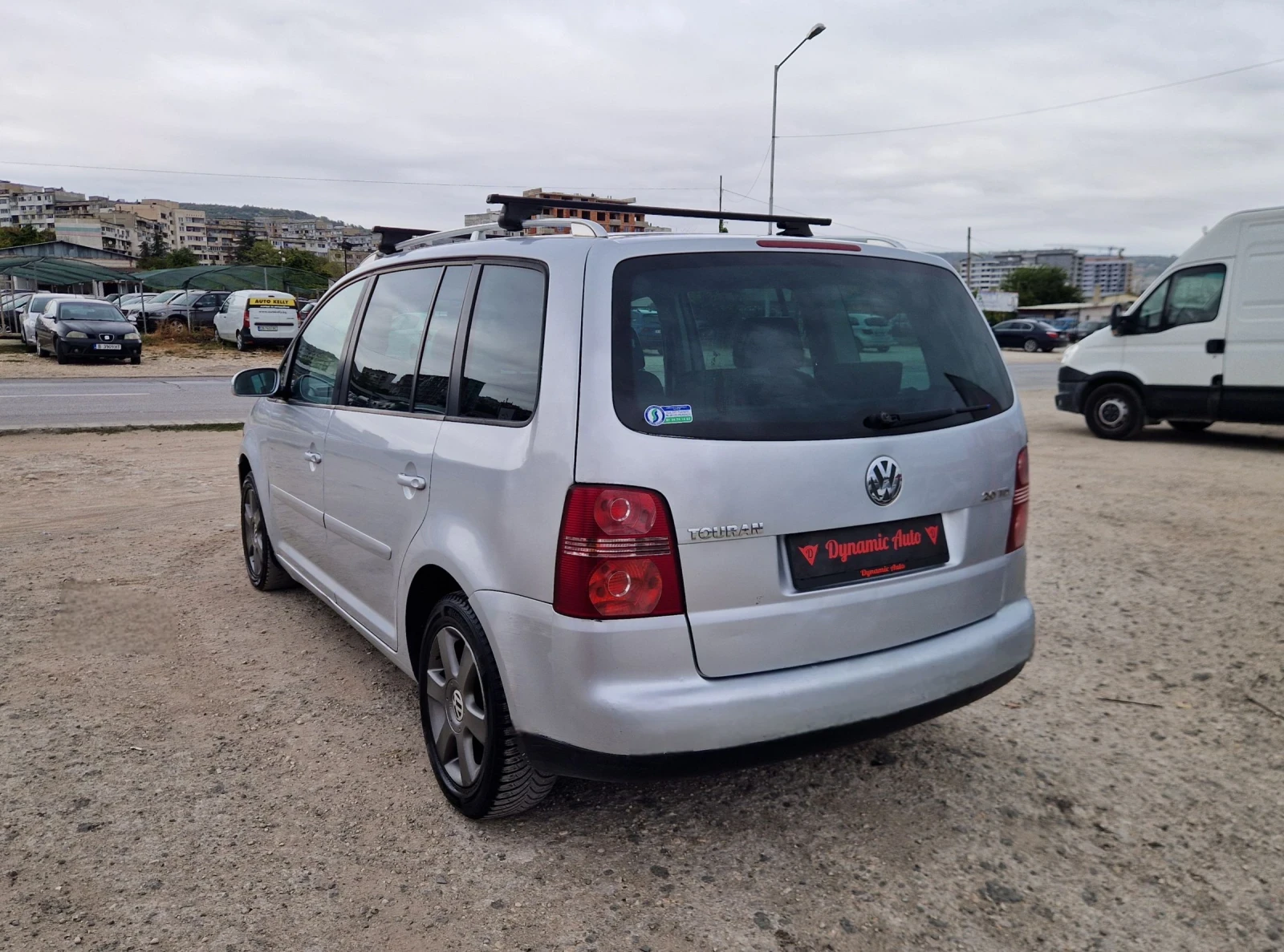 VW Touran Регистриран / 6+ 1 / 6ск / Бартер / Лизинг  - изображение 3