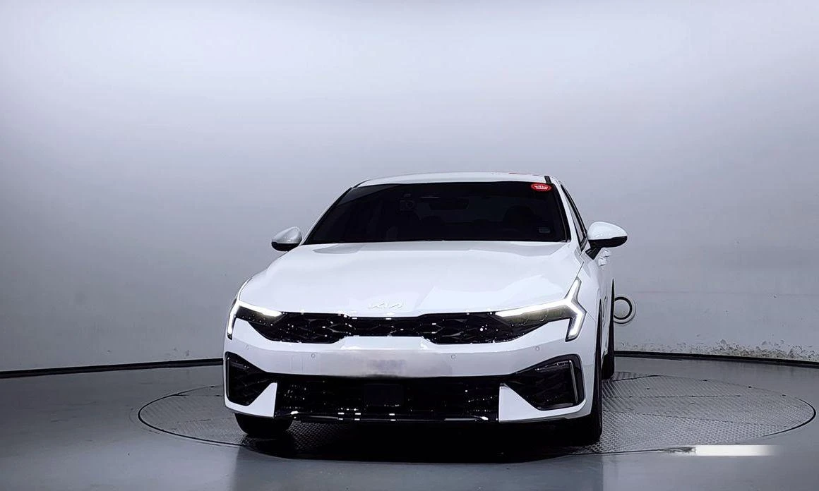 Kia K5 2.0 LPG * НАЙ-ДОБРА ЦЕНА В БЪЛГАРИЯ*  - изображение 3