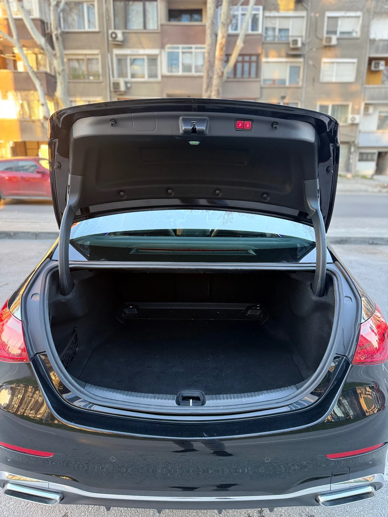 Mercedes-Benz C 300 4x4 Distr Panor AMG Pak headUp 26000km 360kameri | Mobile.bg � ����������� 9