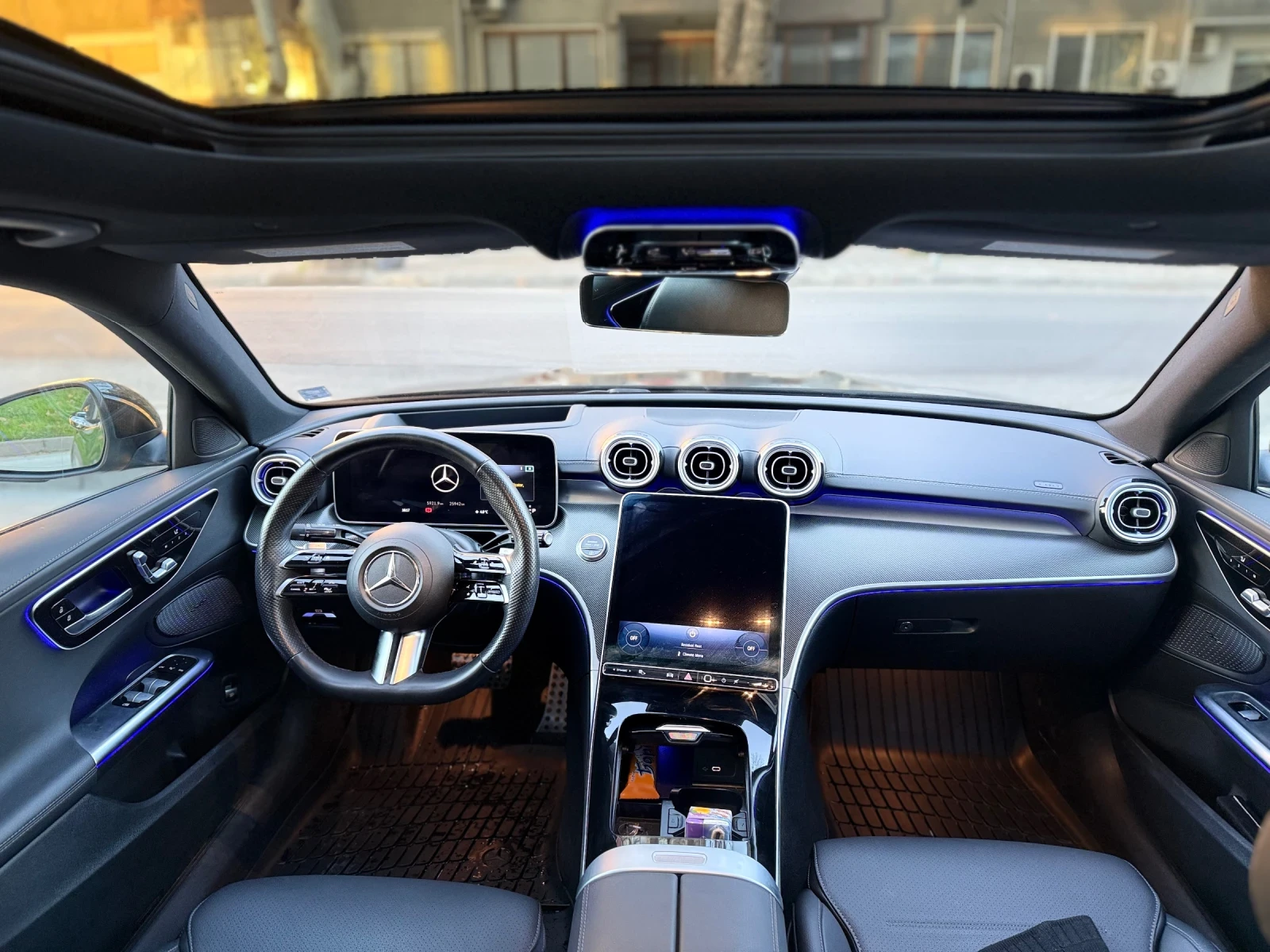 Mercedes-Benz C 300 4x4 Distr Panor AMG Pak headUp 26000km 360kameri | Mobile.bg � ����������� 10