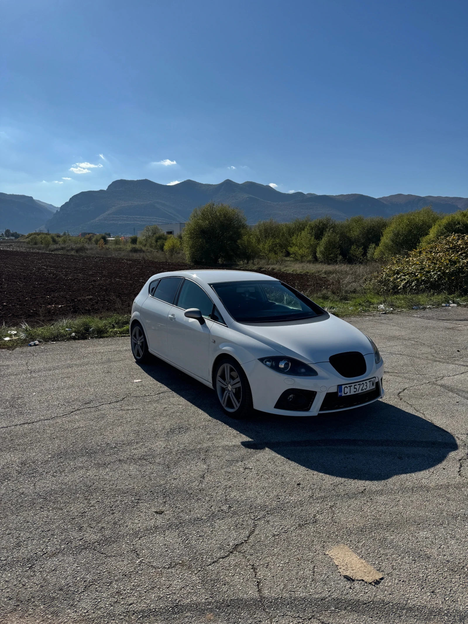 Seat Leon 2.0 TDI, снимка 3 - Автомобили и джипове - 53777209