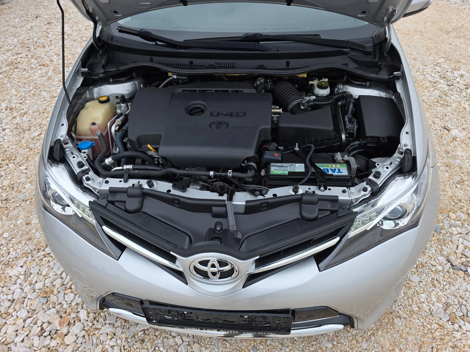Toyota Auris 2.0 D4D KeyLess Go Navi Камера Кожа, снимка 16 - Автомобили и джипове - 53978822