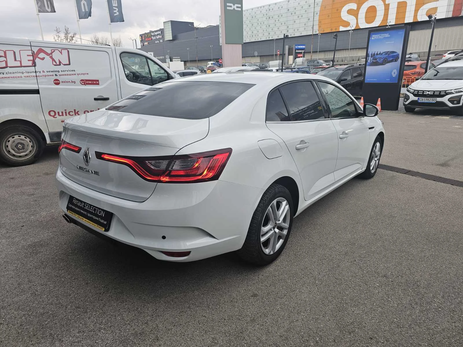 Renault Megane 1.3 TCe 115, снимка 5 - Автомобили и джипове - 53986428