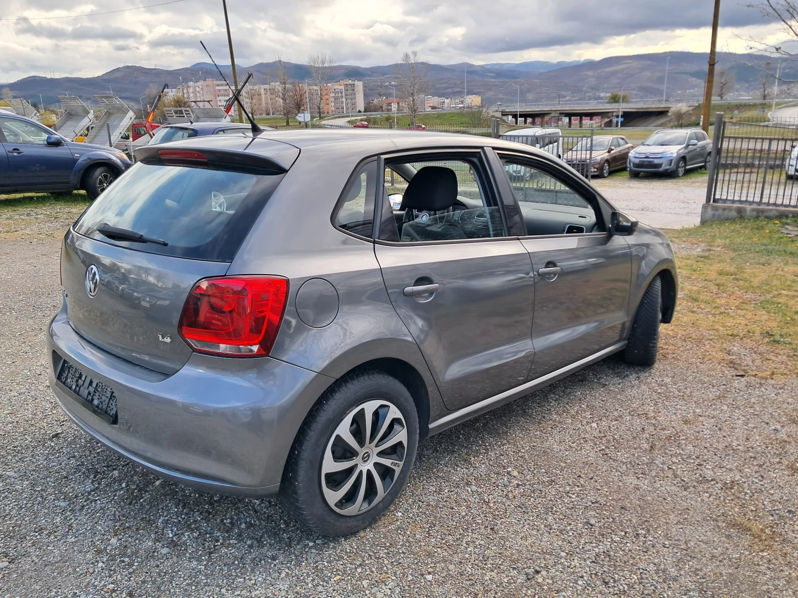 VW Polo 1.4 ������ 86 ��. | Mobile.bg � ����������� 5