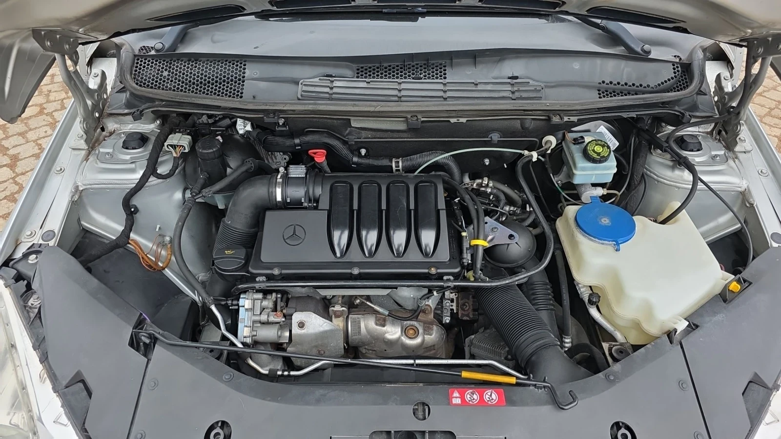 Mercedes-Benz B 180 CDi 109k.c., снимка 13 - Автомобили и джипове - 54229730