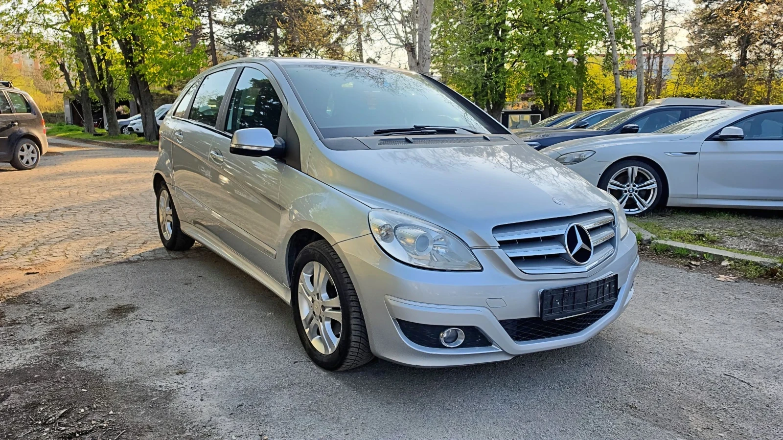Mercedes-Benz B 180 CDi 109k.c., снимка 4 - Автомобили и джипове - 54229730