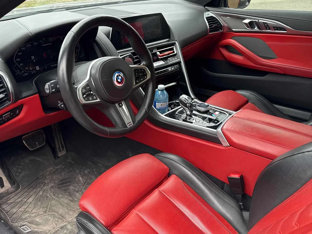 BMW 850 xDrive/Fully Loaded/ОБДУХВАНЕ/HARMAN KARDON , снимка 7 - Автомобили и джипове - 54393563