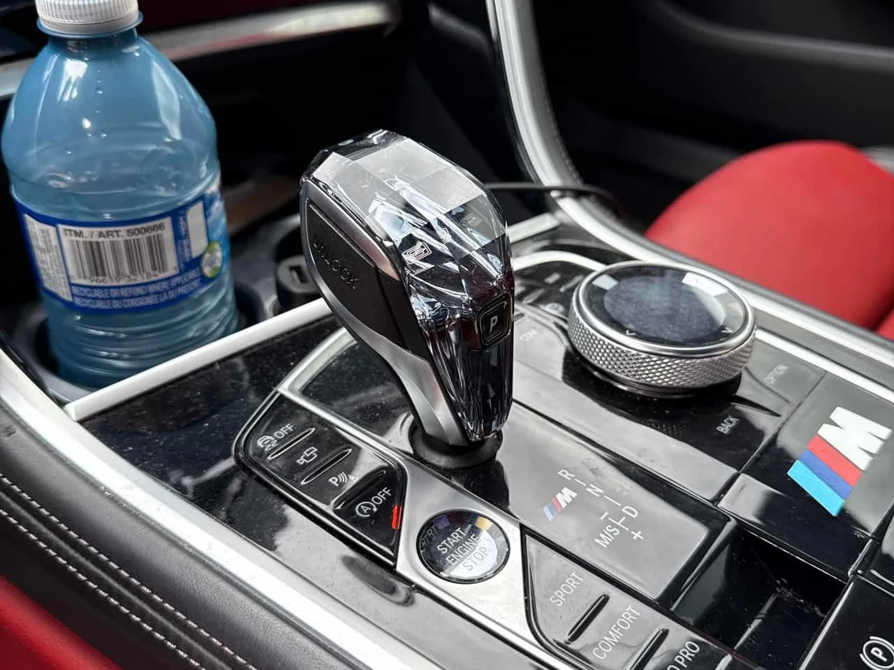 BMW 850 xDrive/Fully Loaded/ОБДУХВАНЕ/HARMAN KARDON , снимка 13 - Автомобили и джипове - 54393563