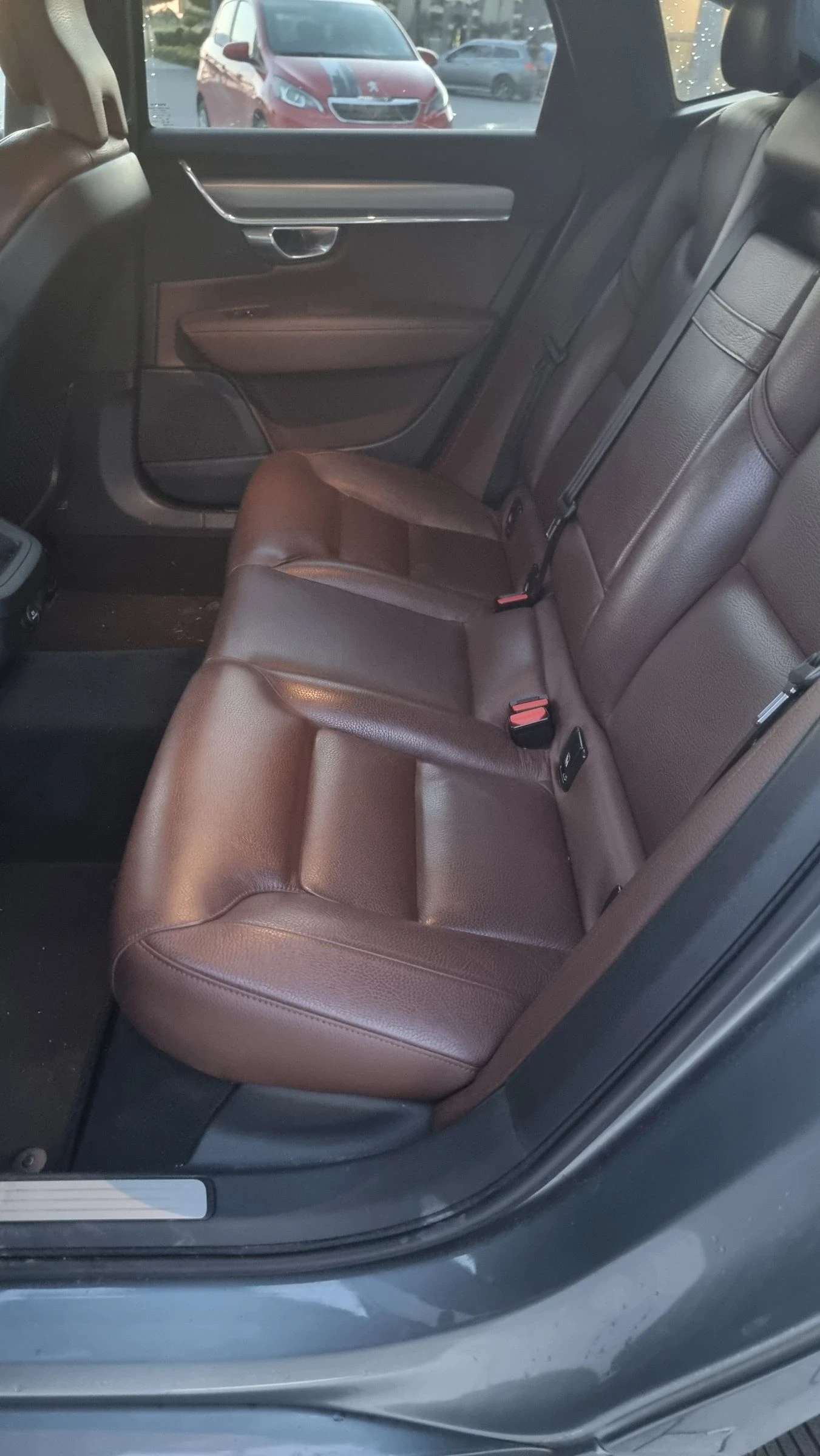 Volvo S90 D4 190hp 2.0d / Geartronic/Отлично състояние, снимка 11 - Автомобили и джипове - 54477360