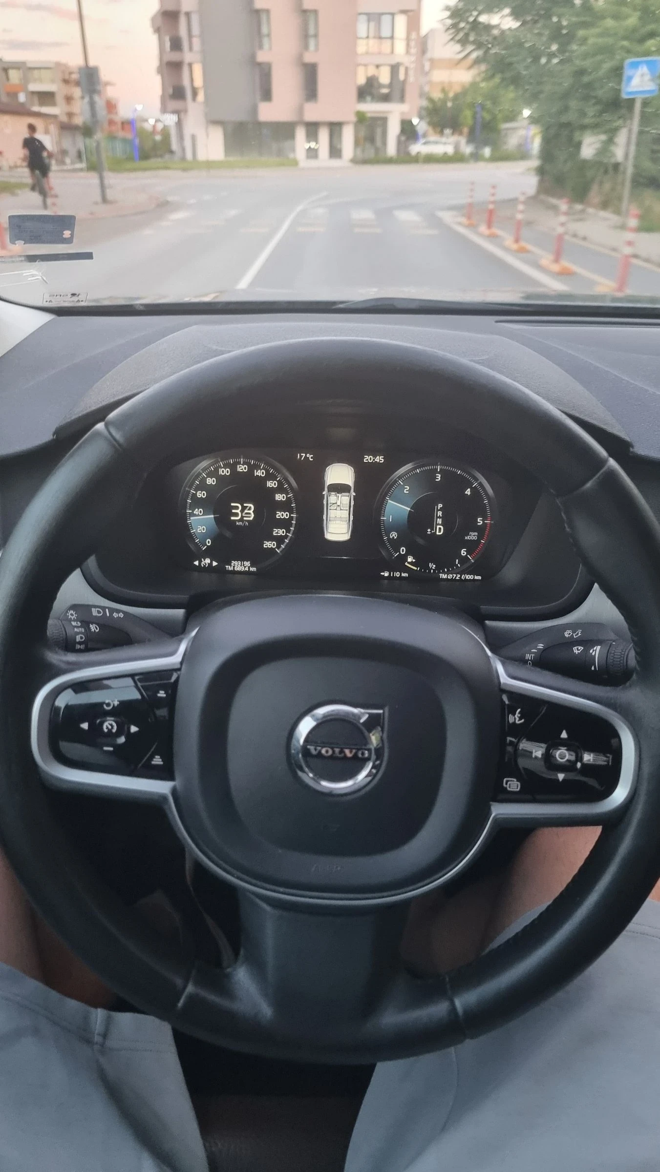 Volvo S90 D4 190hp 2.0d / Geartronic/Отлично състояние, снимка 8 - Автомобили и джипове - 54477360