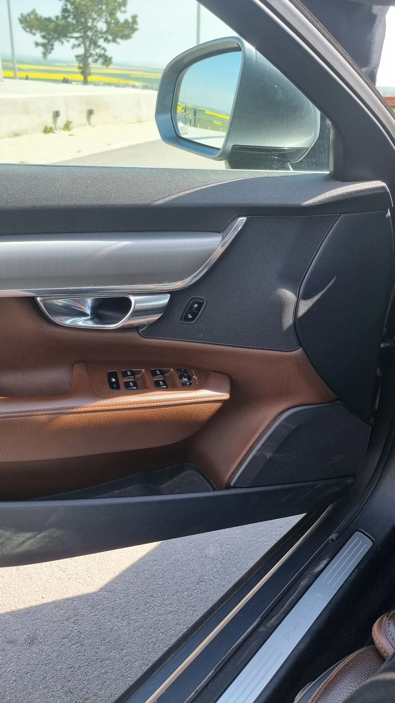 Volvo S90 D4 190hp 2.0d / Geartronic/Отлично състояние, снимка 9 - Автомобили и джипове - 54477360