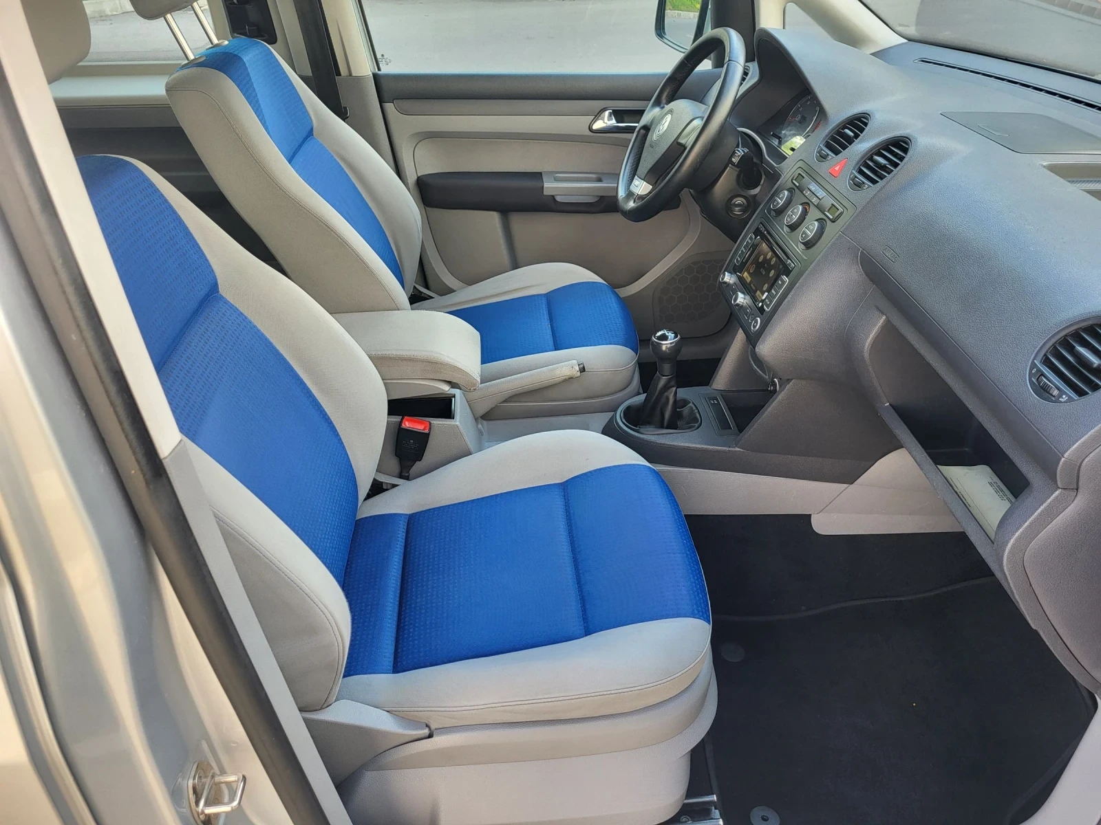 VW Caddy 2.0i /metan/maxi, снимка 15 - Автомобили и джипове - 54985549