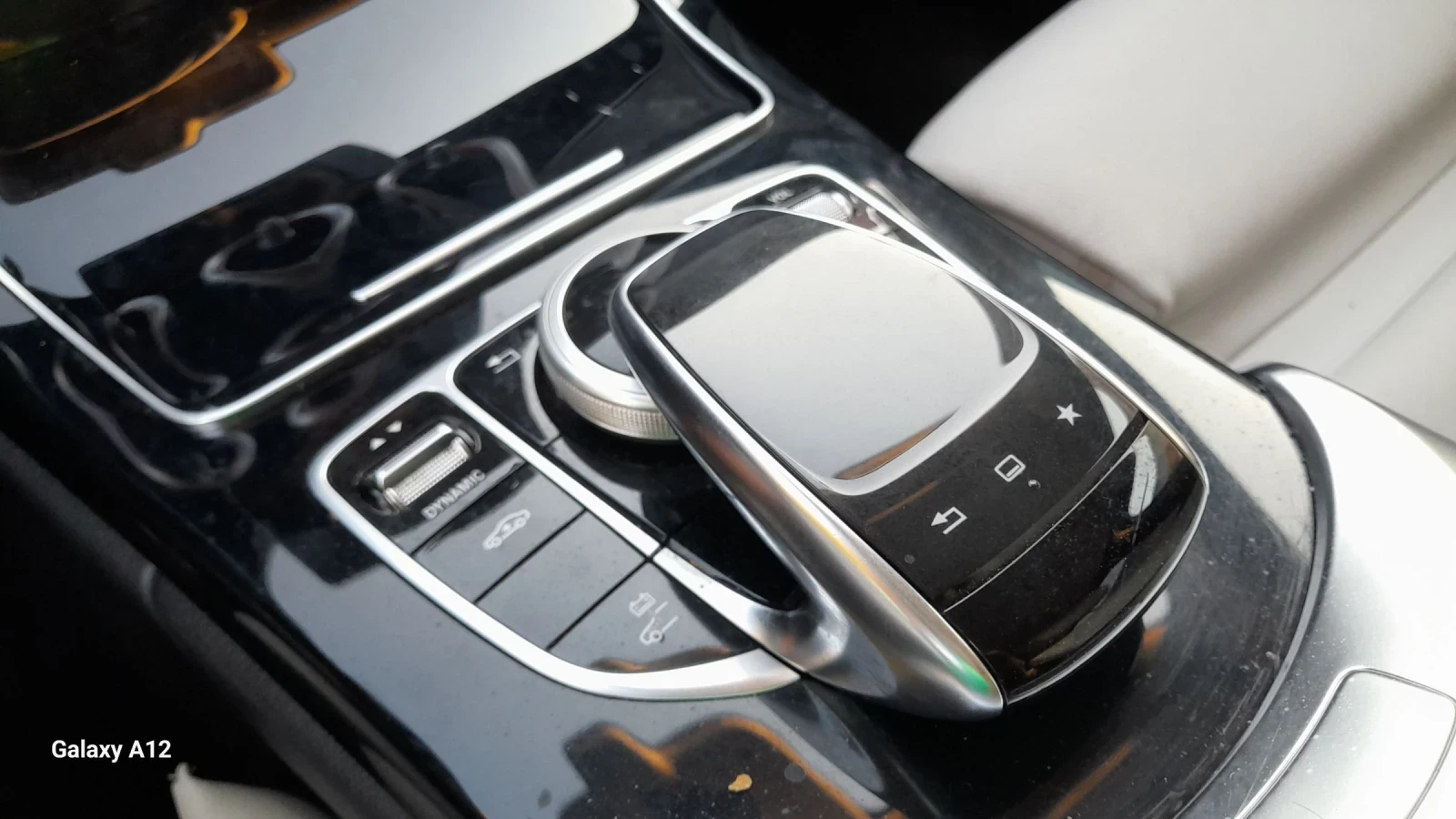 Mercedes-Benz C 350 Plug-in hybrid , снимка 15 - Автомобили и джипове - 55074330