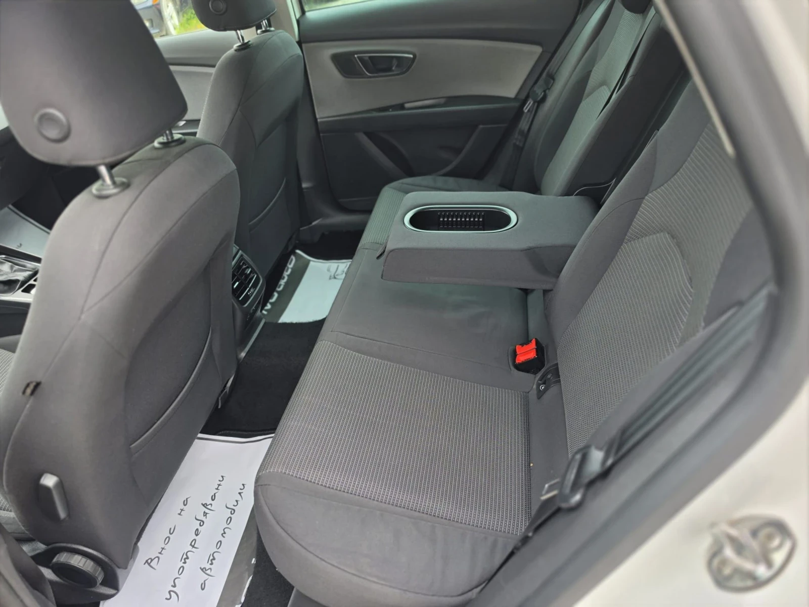 Seat Leon 1.5 МЕТАН/БЕНЗИН* КАМЕРА* ОТЛИЧЕН, снимка 12 - Автомобили и джипове - 55412494