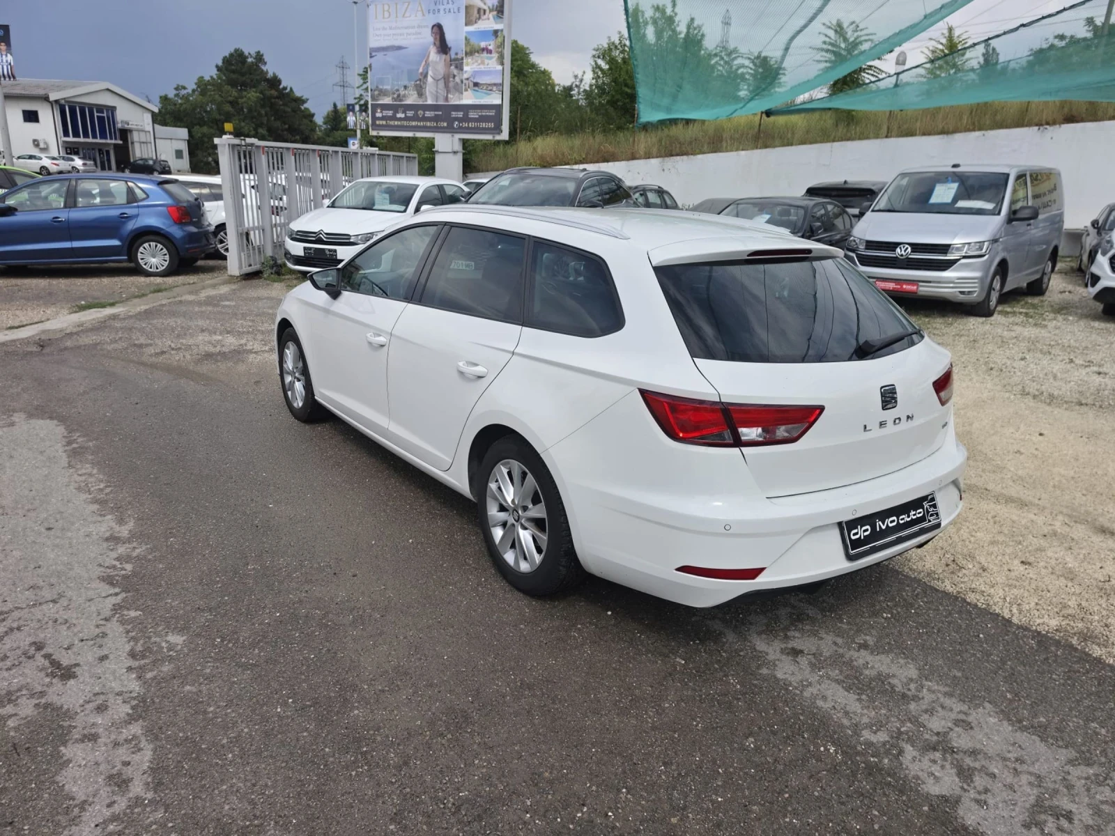 Seat Leon 1.5 МЕТАН/БЕНЗИН* КАМЕРА* ОТЛИЧЕН, снимка 3 - Автомобили и джипове - 55412494
