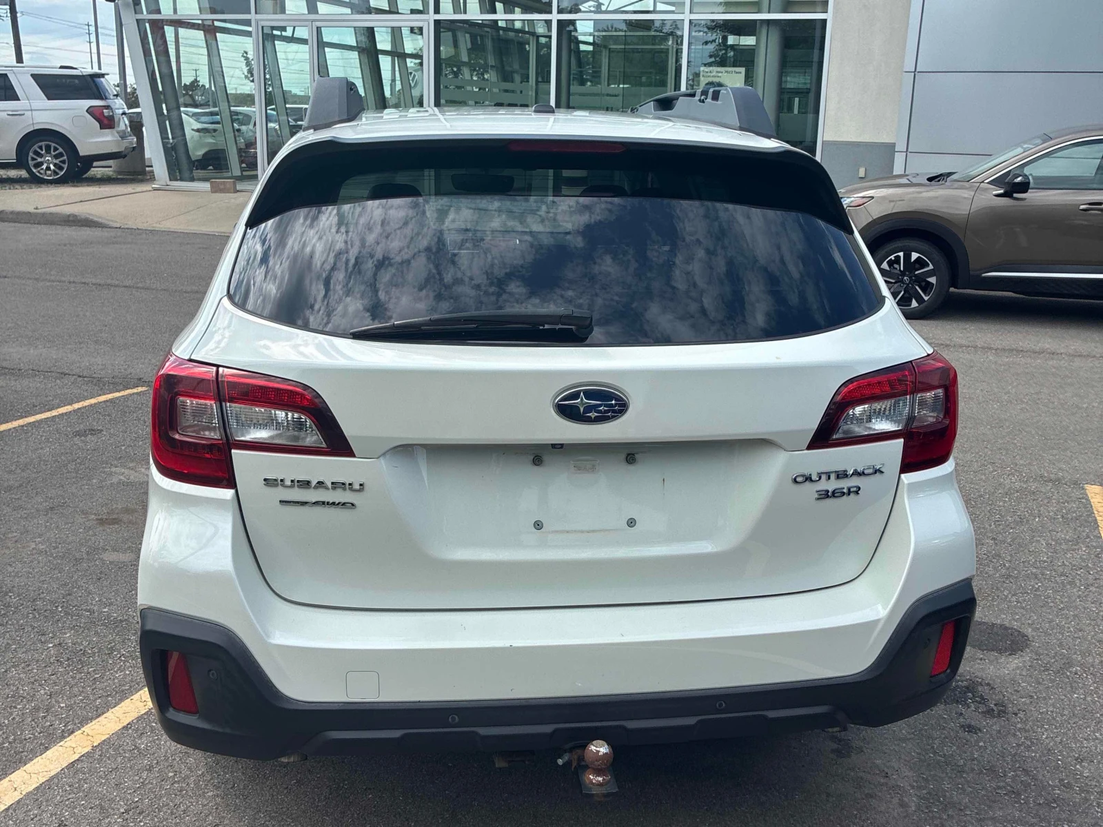 Subaru Outback * Limited * АВТОКРЕДИТ БЕЗ ПЪРВОНАЧАЛНА ВНОСКА* , снимка 4 - Автомобили и джипове - 55970145