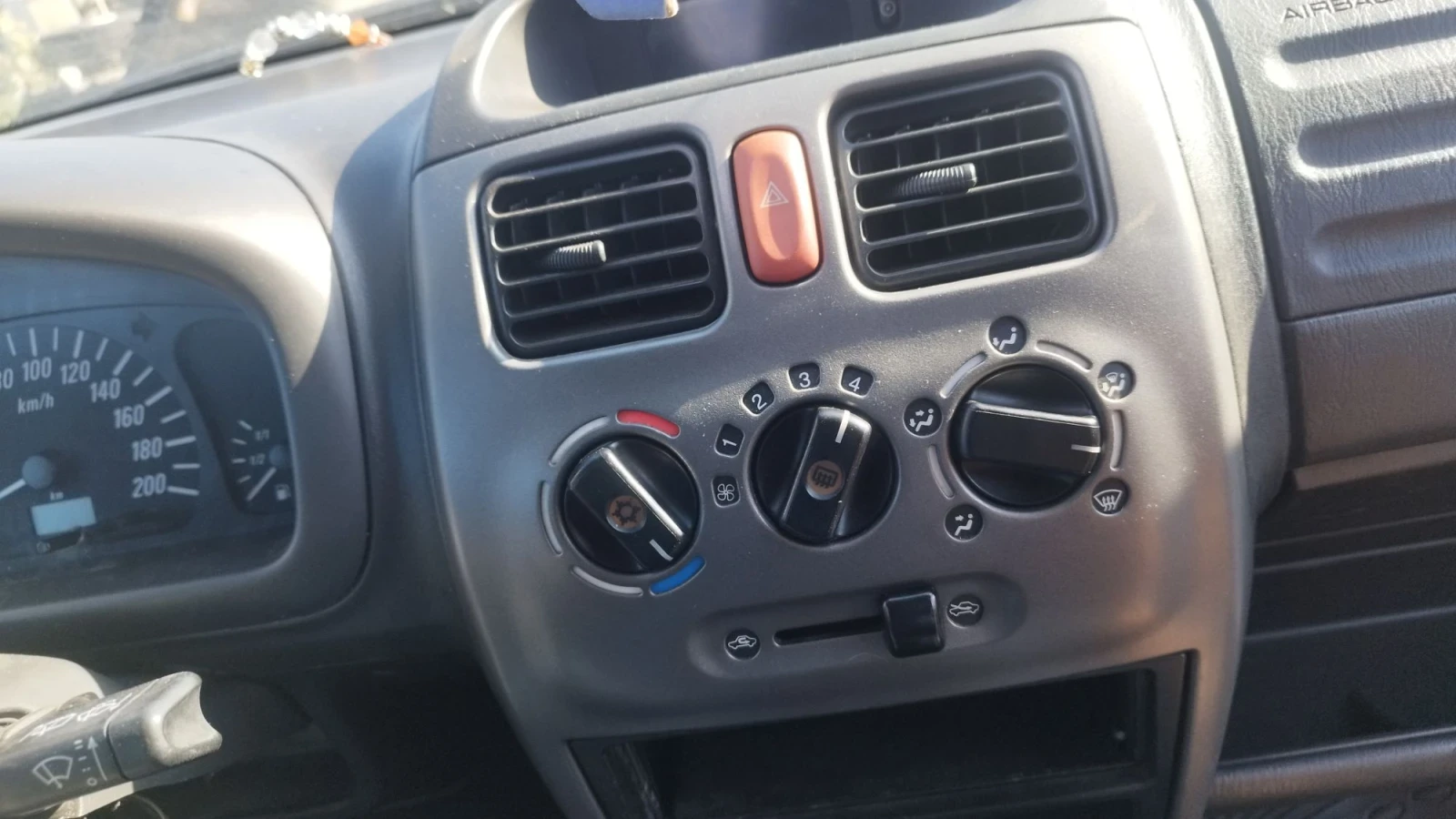 Opel Agila, снимка 5 - Автомобили и джипове - 56010412